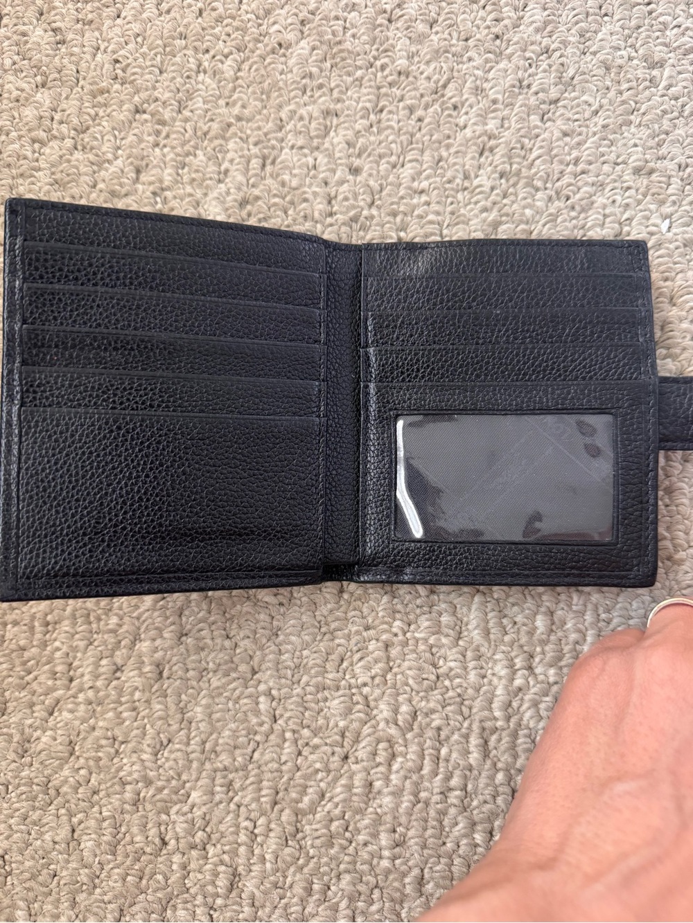 Longchamp Black Leather Bifold Wallet with Snap Closure - Picture 5 of 5